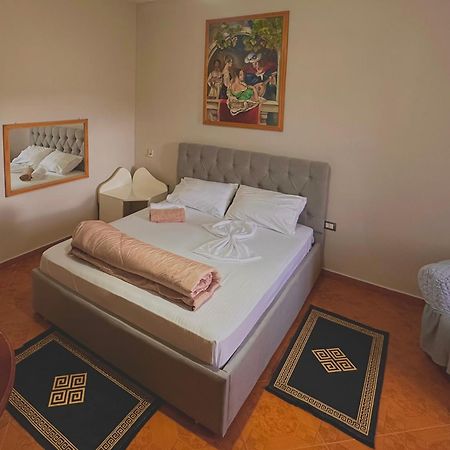 Hotel Belind Berat Bagian luar foto