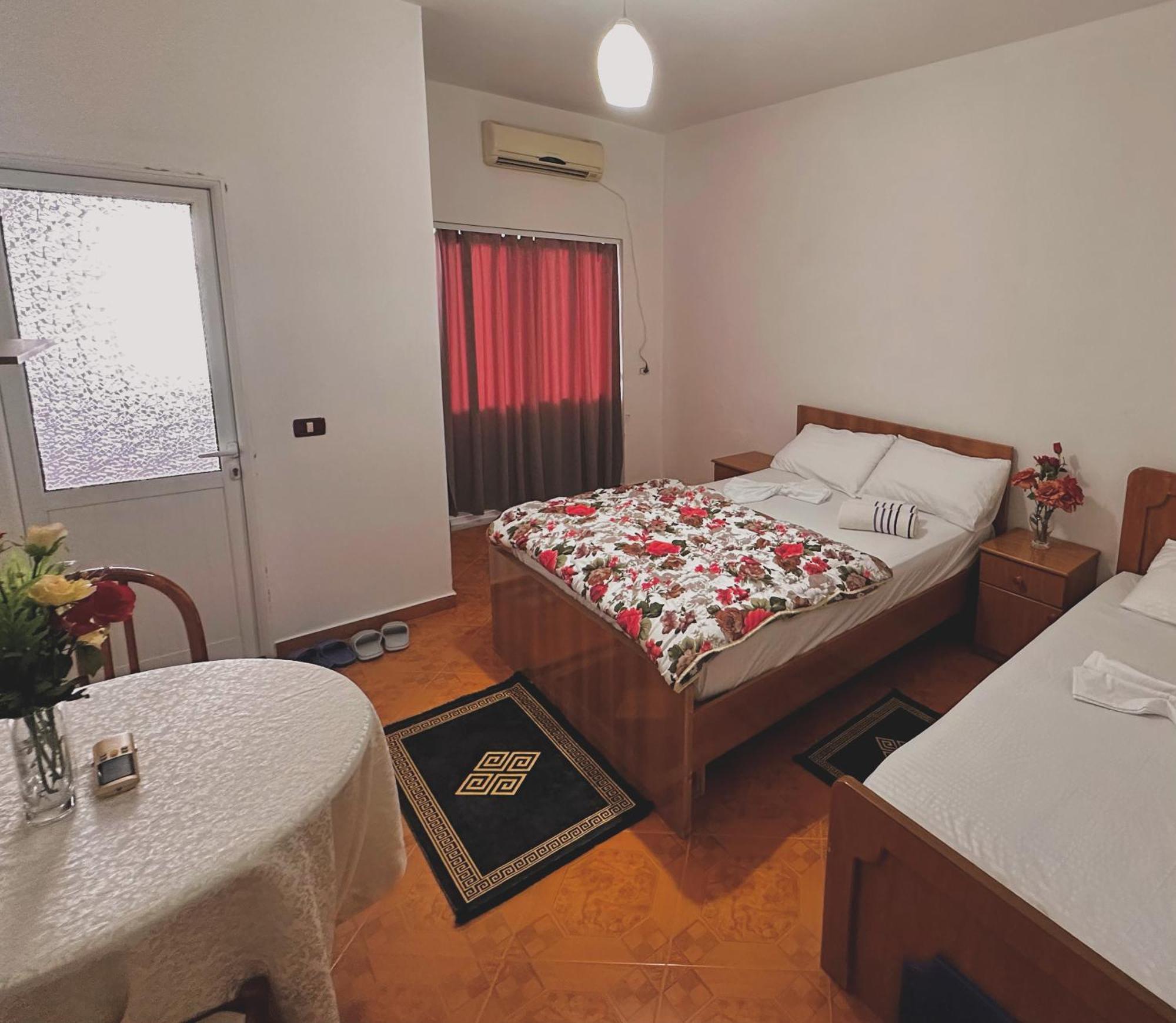 Hotel Belind Berat Bagian luar foto